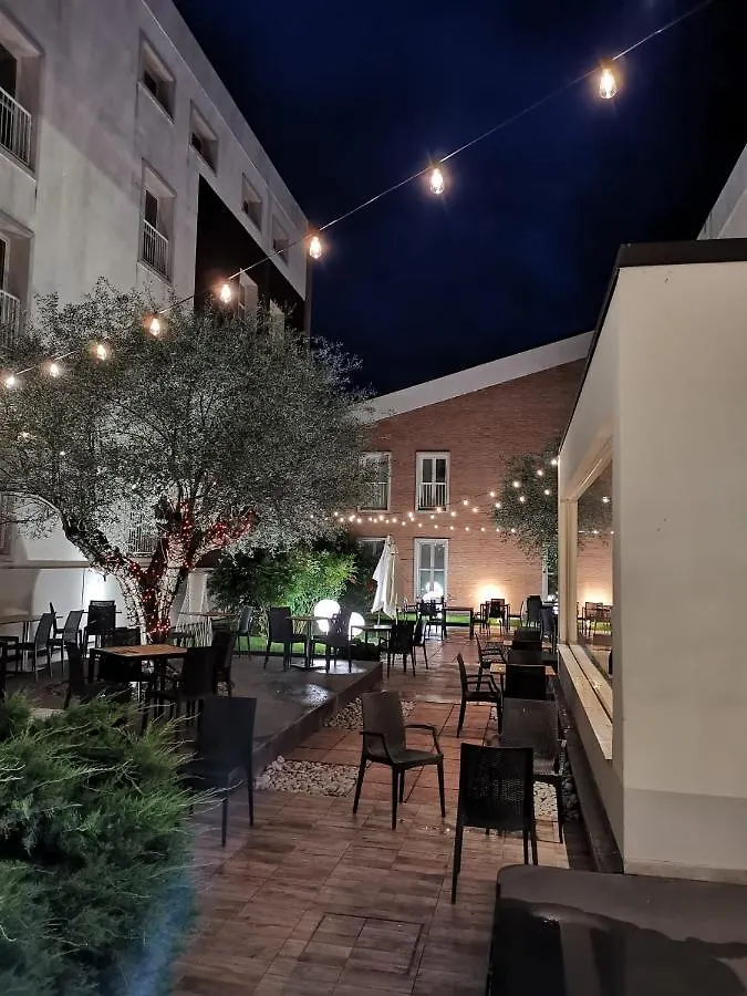 Admiral Park Hotel زولا بريدوسا